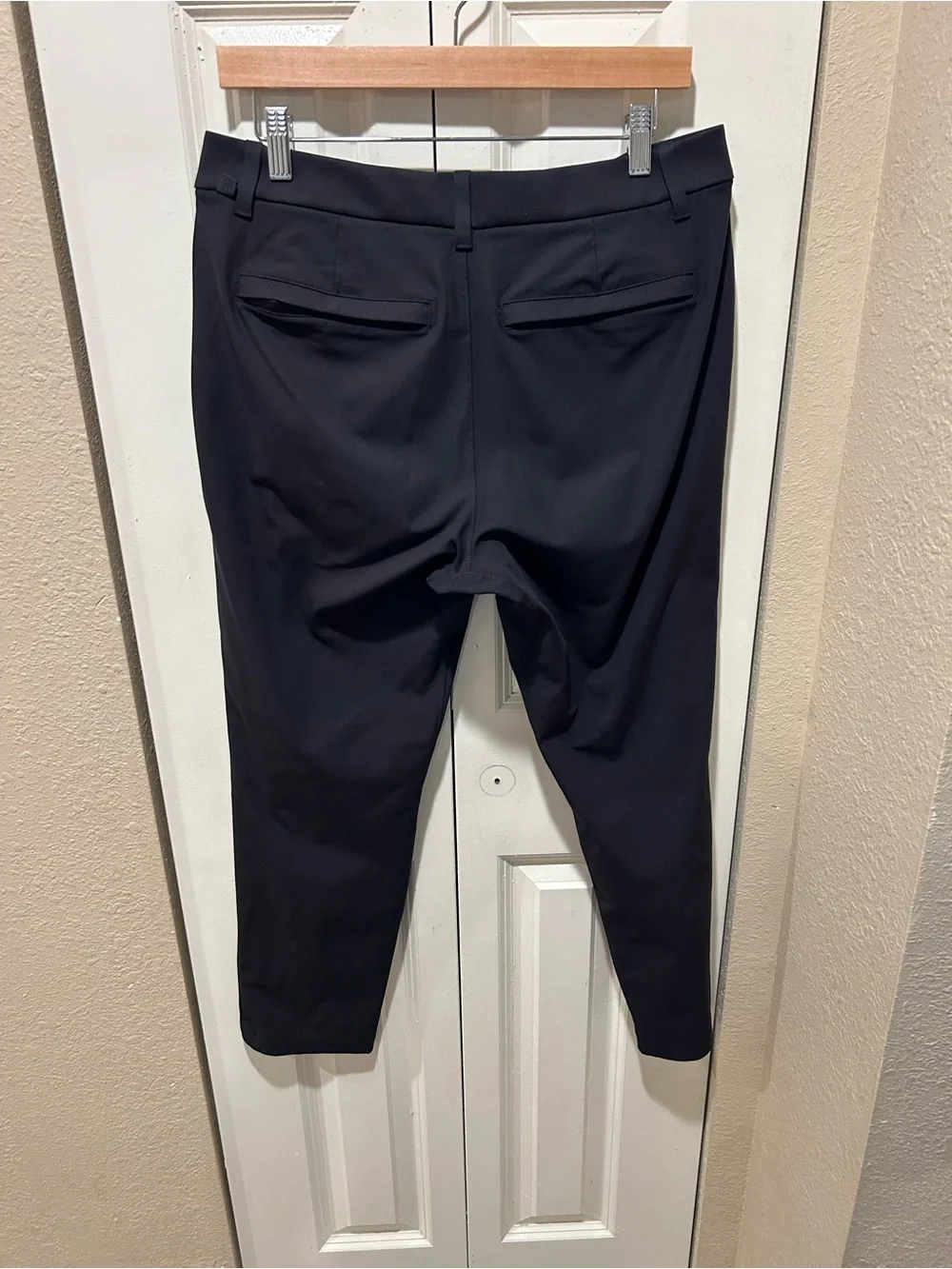 Lululemon Comission Slim Fit Pant Warpstreme Black , size 32 - Picture 8 of 10